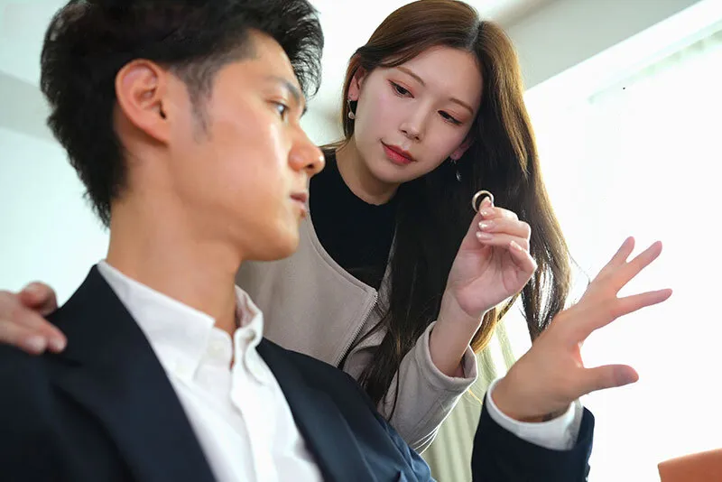 Bà xã đi đi giã ngoại, ông xã ở nhà bị nhỏ em người vợ gạ nắc không trượt phát nào